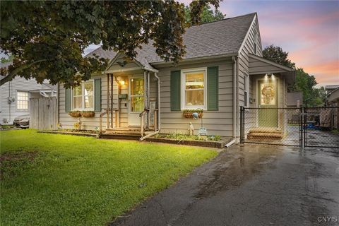 153 Everingham Road Nedrow NY 13205
