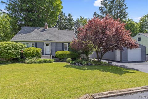Homes For Sale - 208 Mcclennan Drive<br/> Manlius, NY 13066