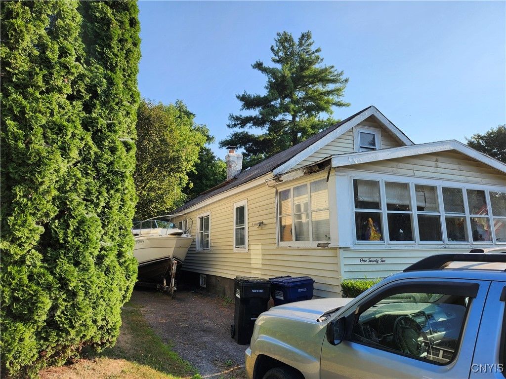 Photo of 122 Cordova Street, Syracuse, NY 13205 (MLS # S1652755)