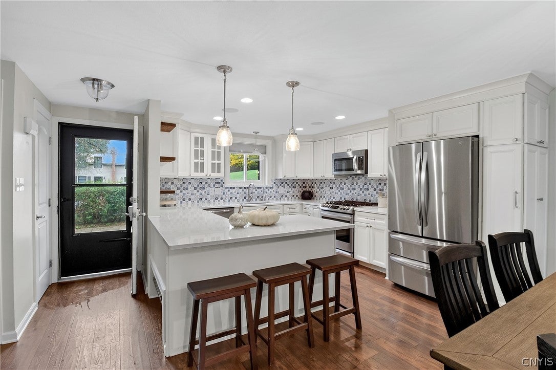 80 Chestnut Hills