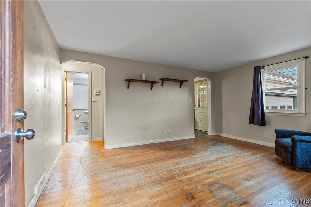 302 Twin Elms Lane, Clay, New York image 6