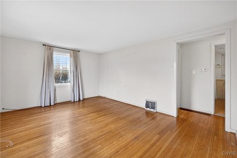 Tiny photo for 246 Academy Place, Syracuse, NY 13207 (MLS # S1655448)