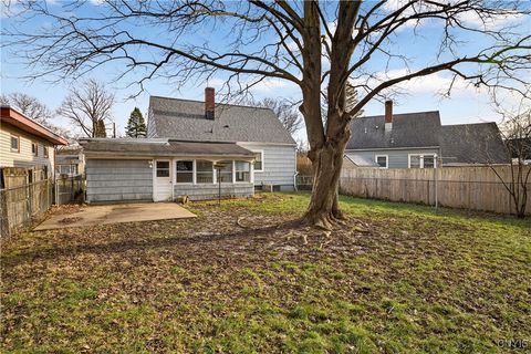 Tiny photo for 246 Academy Place, Syracuse, NY 13207 (MLS # S1655448)