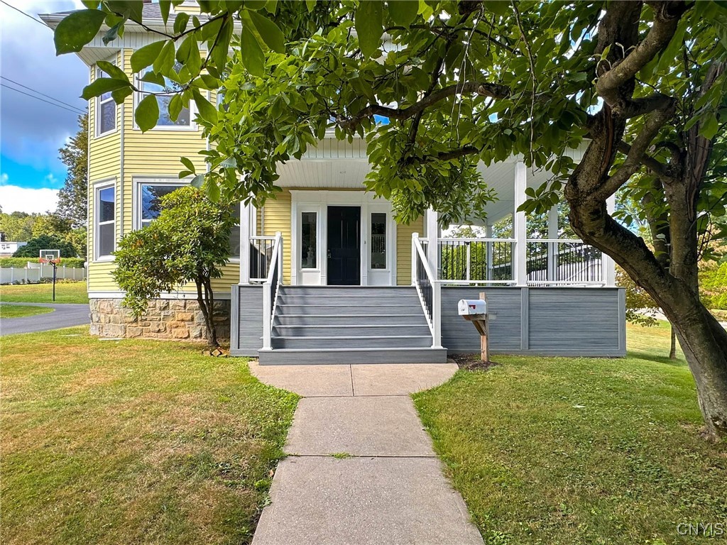 14 Hillside Avenue