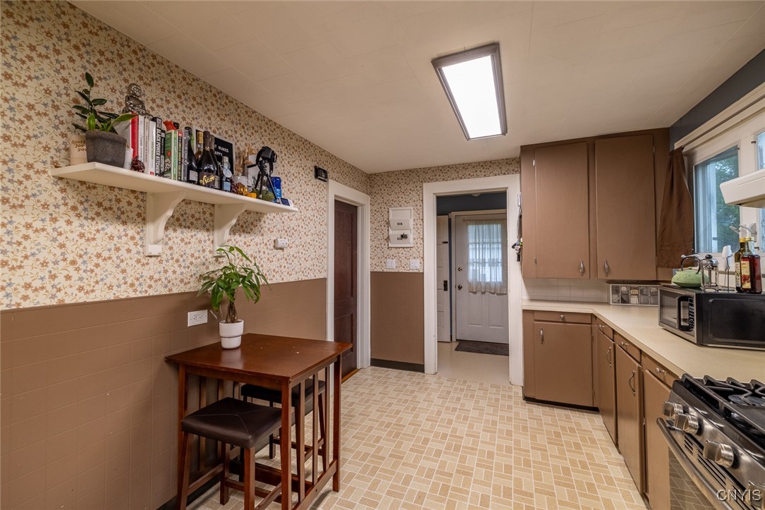118 Smith Road, Syracuse, New York image 8