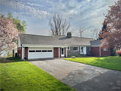 103 Hiawatha Trl, Salina, NY 13088 - MLS#: S1602590