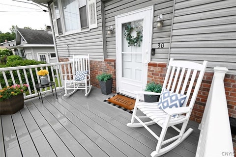 Tiny photo for 30 Royal Brook Lane, New Hartford, NY 13417 (MLS # S1702687)