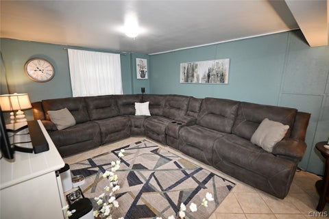 Tiny photo for 30 Royal Brook Lane, New Hartford, NY 13417 (MLS # S1702687)