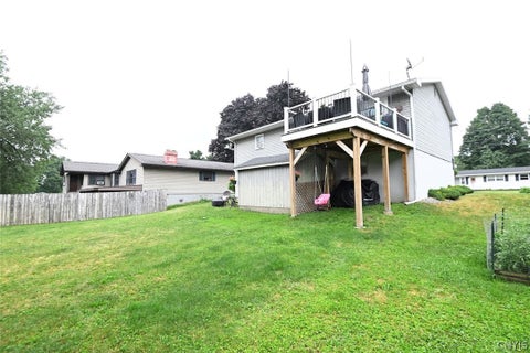Tiny photo for 30 Royal Brook Lane, New Hartford, NY 13417 (MLS # S1702687)
