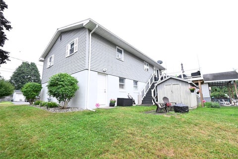 Tiny photo for 30 Royal Brook Lane, New Hartford, NY 13417 (MLS # S1702687)