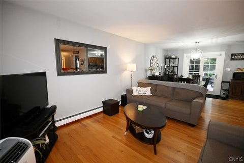 Tiny photo for 30 Royal Brook Lane, New Hartford, NY 13417 (MLS # S1702687)