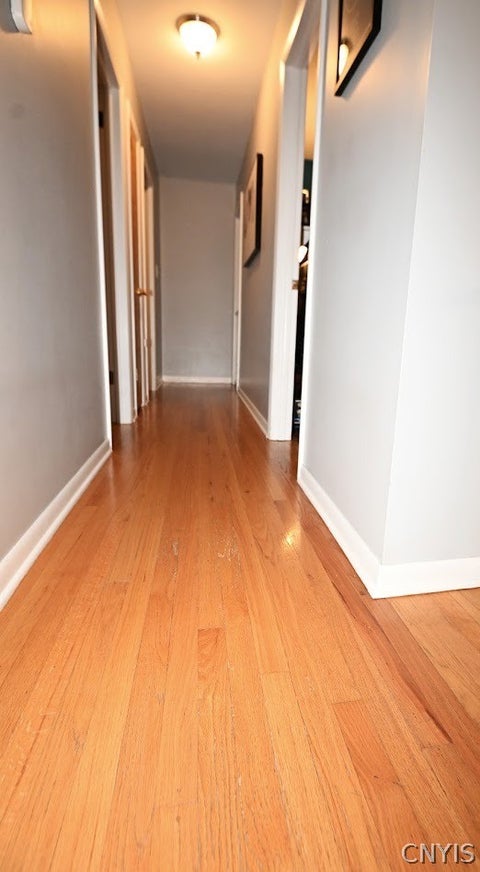 Tiny photo for 30 Royal Brook Lane, New Hartford, NY 13417 (MLS # S1702687)