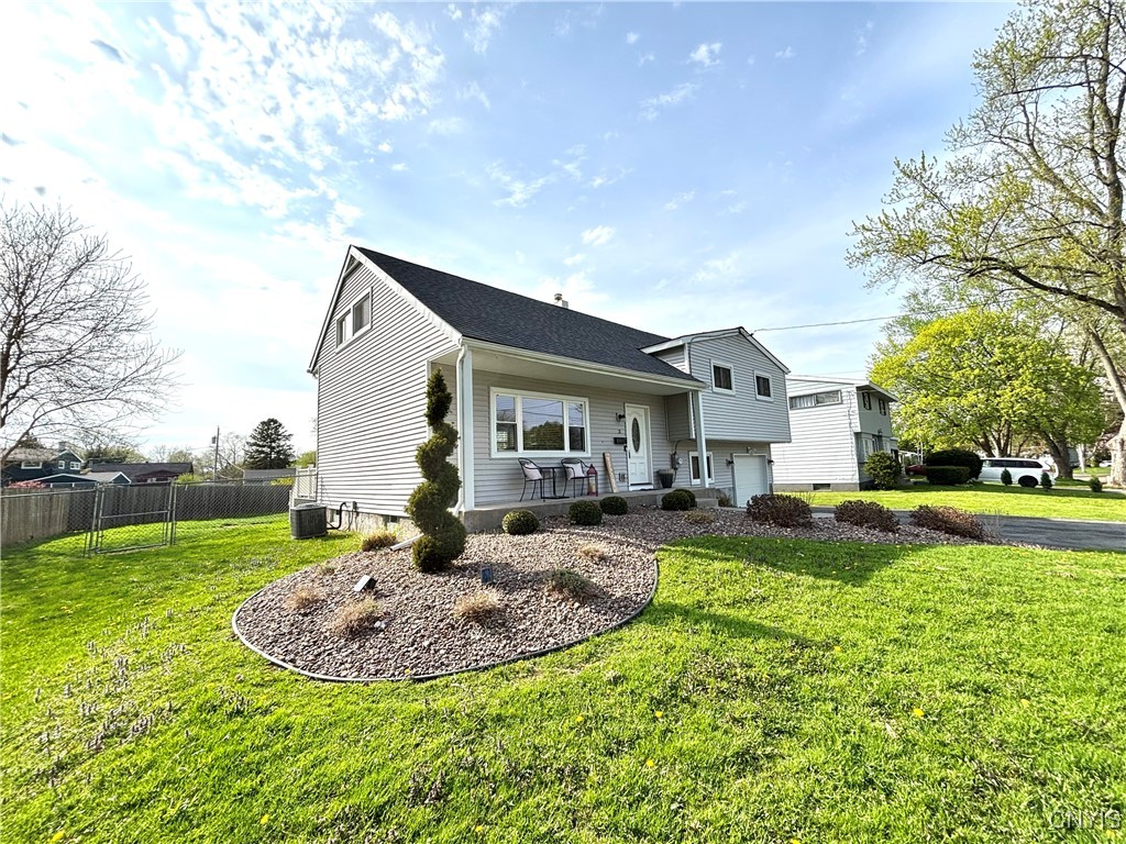 3 Gooseberry Lane, Clay, New York image 3