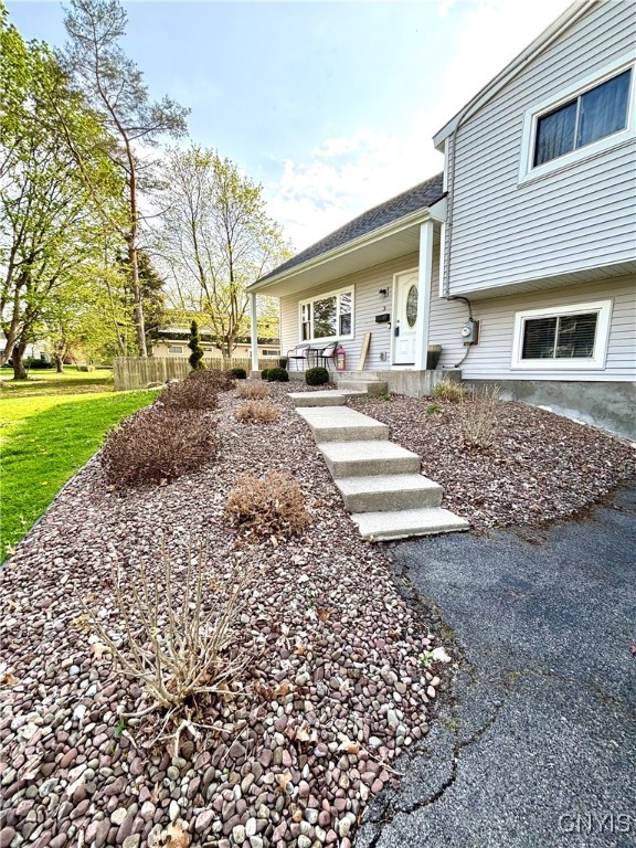 3 Gooseberry Lane, Clay, New York image 2