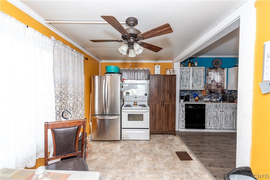 611 S 4th Street
