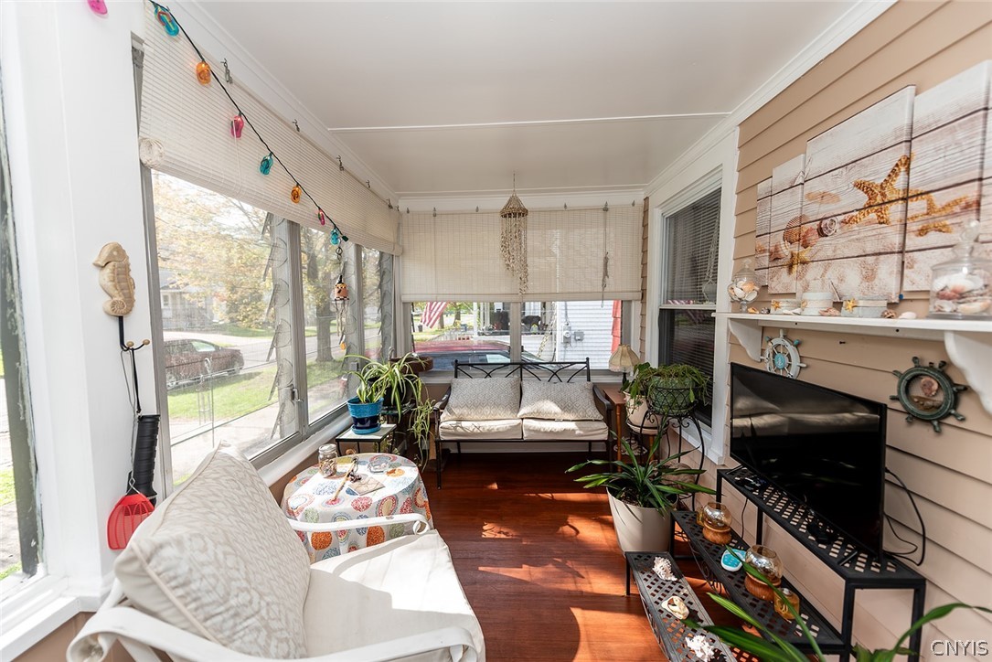 159 W 3rd Street S