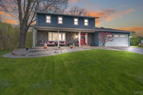 7738 Willowbrook Court, Clay, New York image 1