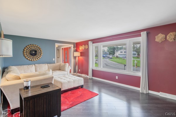 7738 Willowbrook Court, Clay, New York image 9