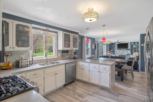 7738 Willowbrook Court, Clay, New York image 11