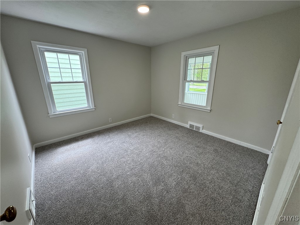 2025 Valley Drive, Syracuse, New York image 18