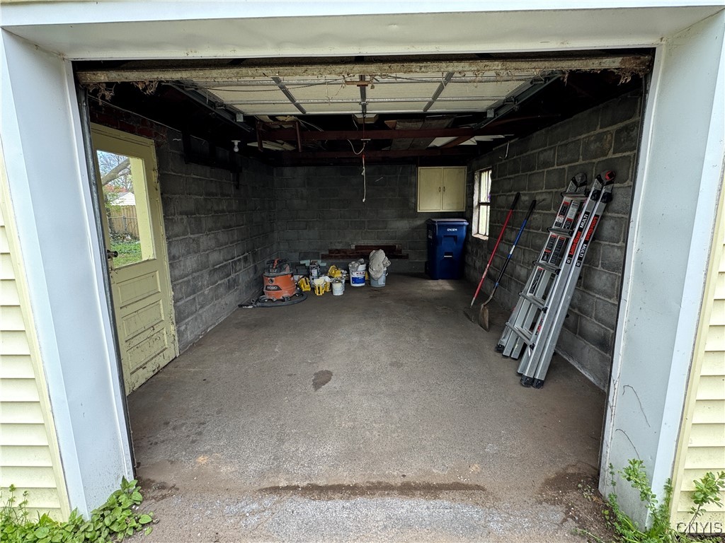 2025 Valley Drive, Syracuse, New York image 32
