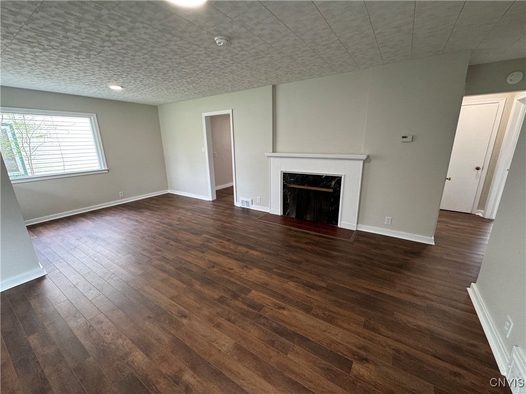 2025 Valley Drive, Syracuse, New York image 7