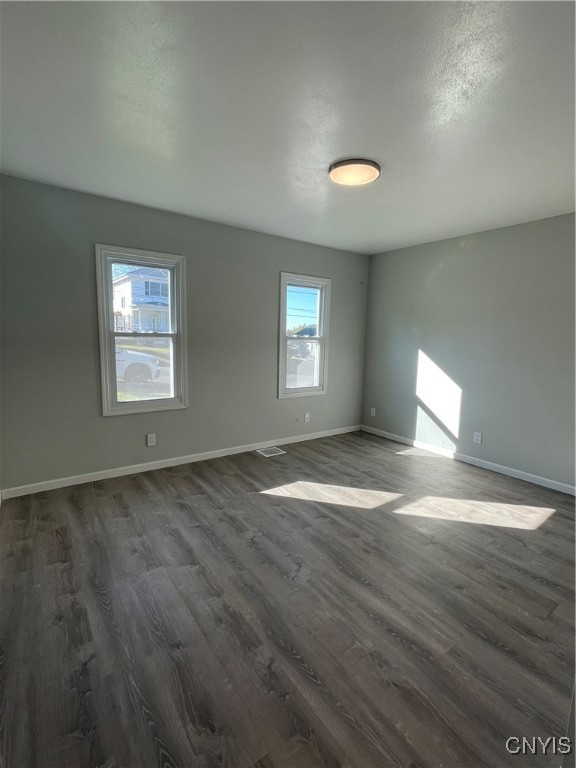 285 W 8th Street