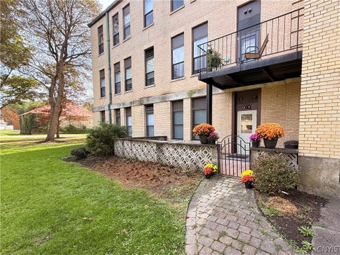 Condo For Rent - 10 Foery Drive #105<br/> Oneida County, Utica, NY 13501
