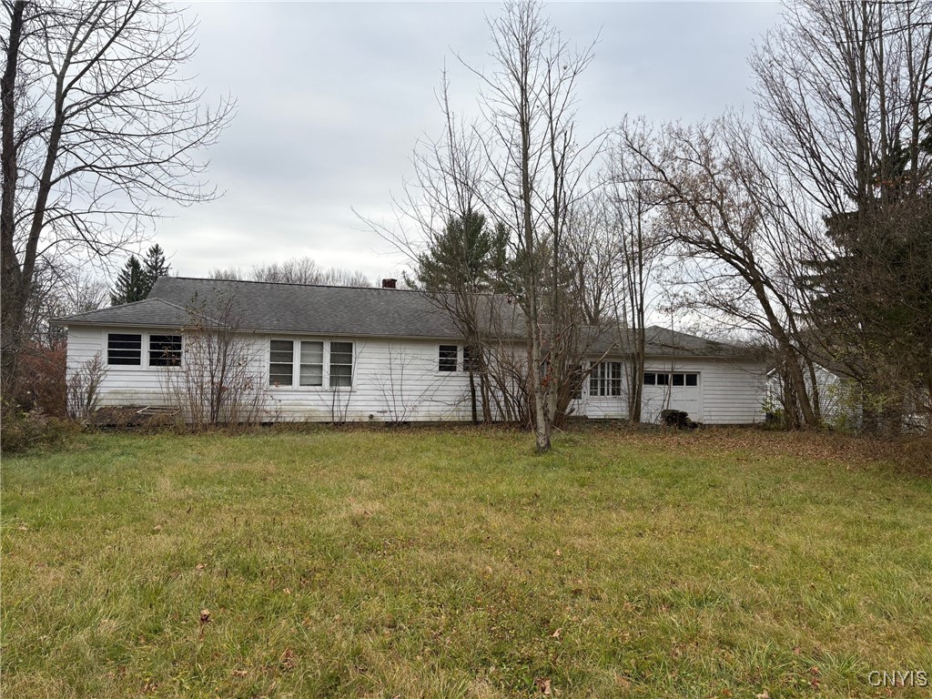 9585 Roberts Road, New Hartford, New York image 2