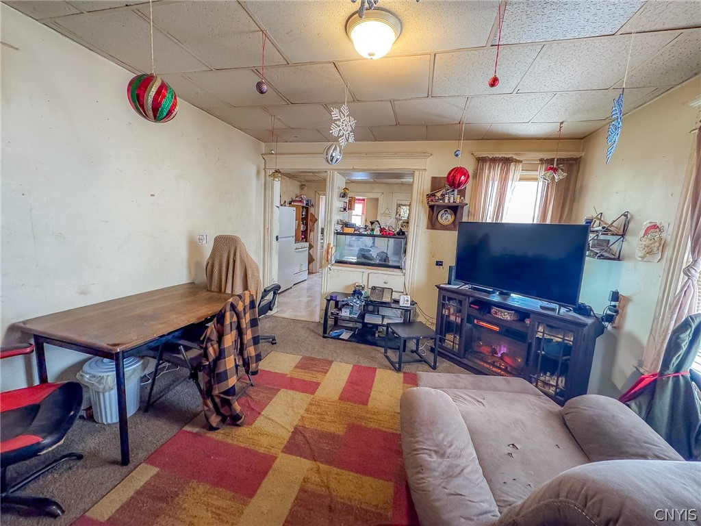 9-11 Aurelius Avenue