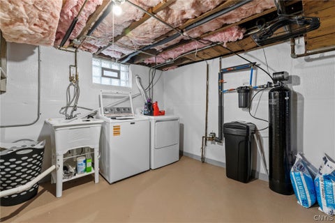 Tiny photo for 468 Whittier Avenue, Syracuse, NY 13204 (MLS # S1697672)