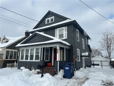 Photo of 1100 Wadsworth Street, Syracuse, NY 13208 (MLS # S1660743)