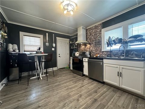 Tiny photo for 1100 Wadsworth Street, Syracuse, NY 13208 (MLS # S1660743)