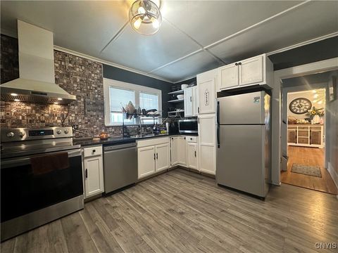 Tiny photo for 1100 Wadsworth Street, Syracuse, NY 13208 (MLS # S1660743)