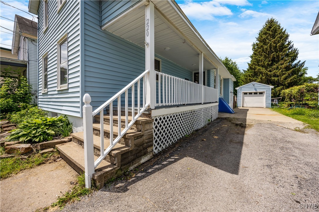 220 W Elm Street
