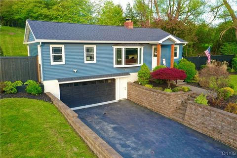 2536 E Lake Road, Skaneateles, NY 13152 - MLS#: S1607675