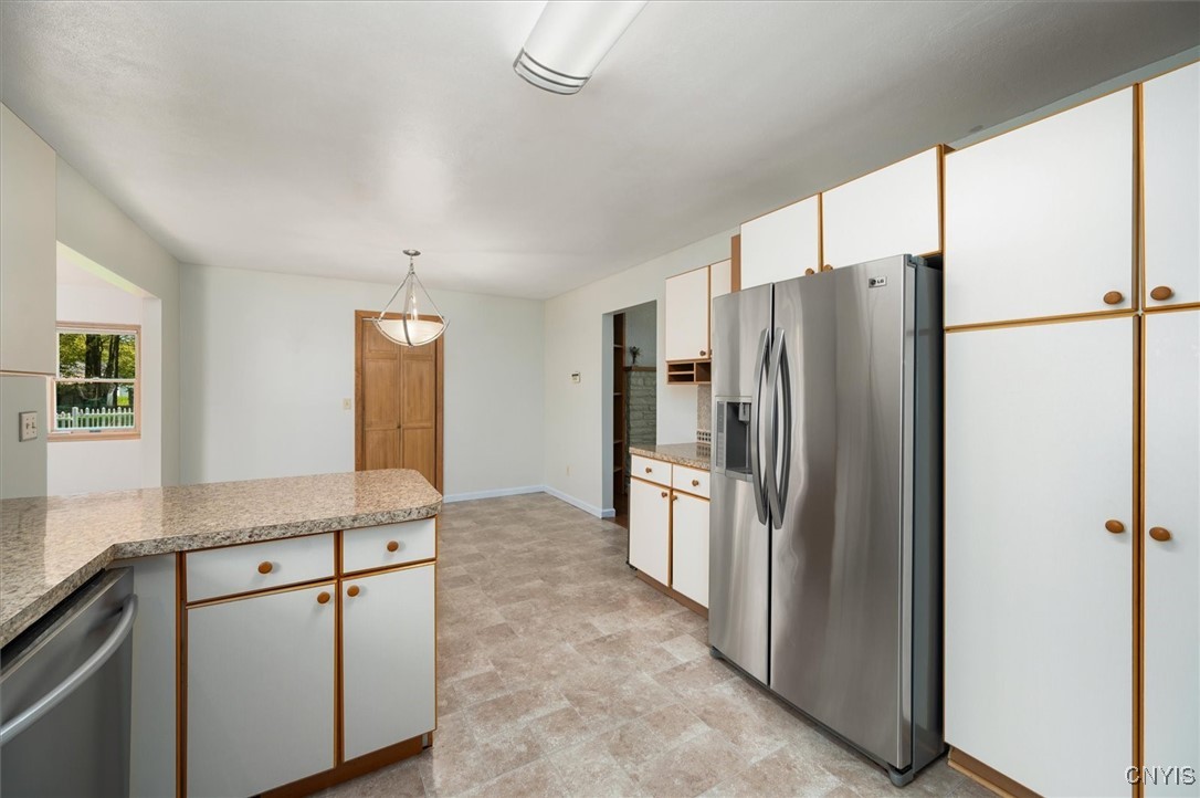 6 Viburnum Place, New Hartford, New York image 13