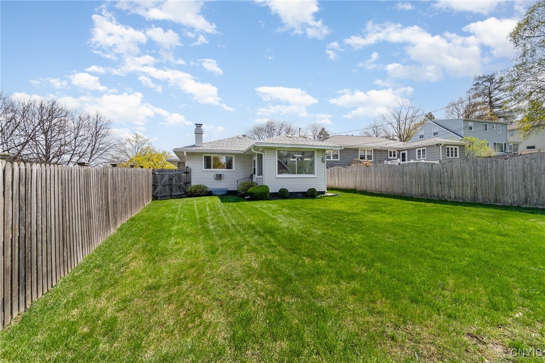 200 Hurlburt Road, Syracuse, New York image 24