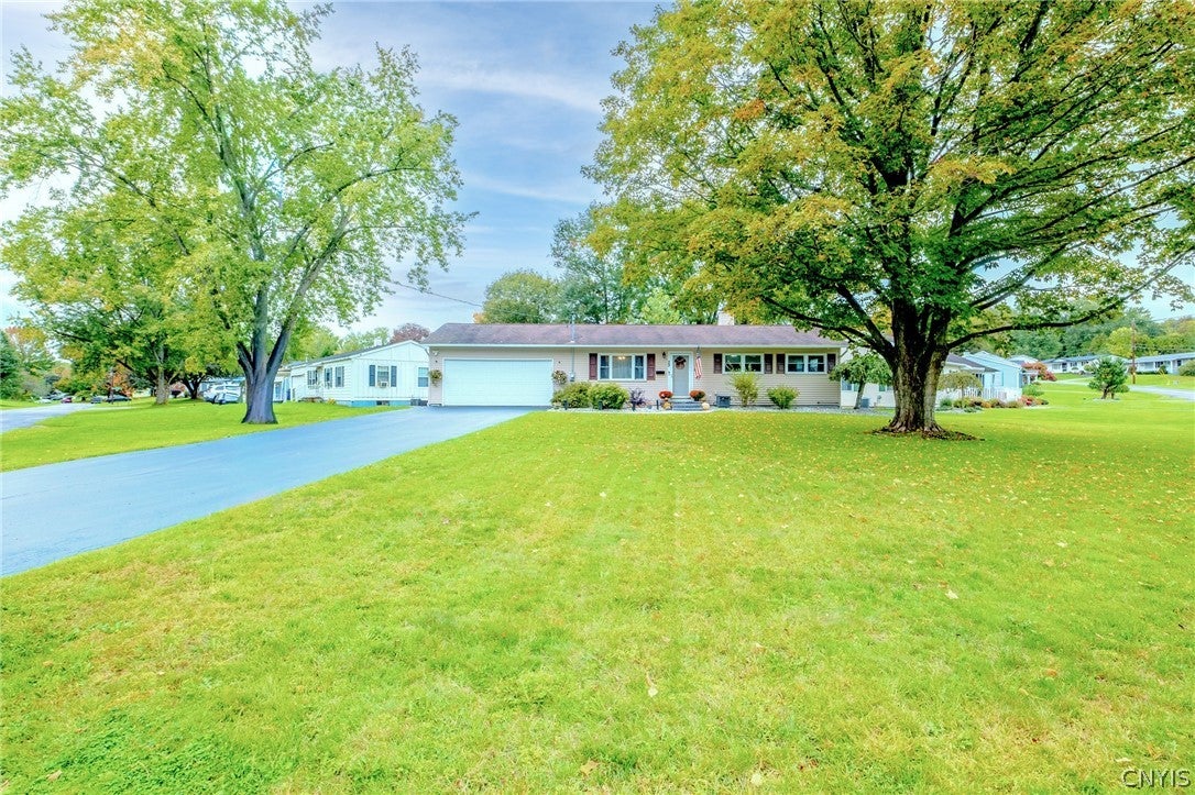 29 Cedarbrook Crescent