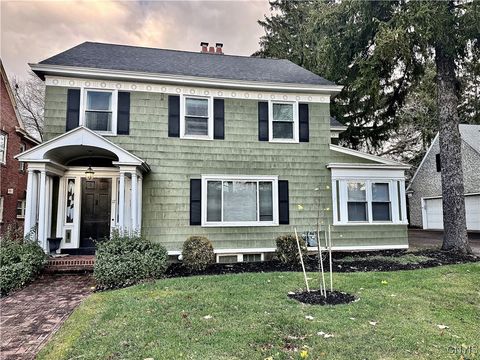 17 Pleasant Street Utica NY 13501