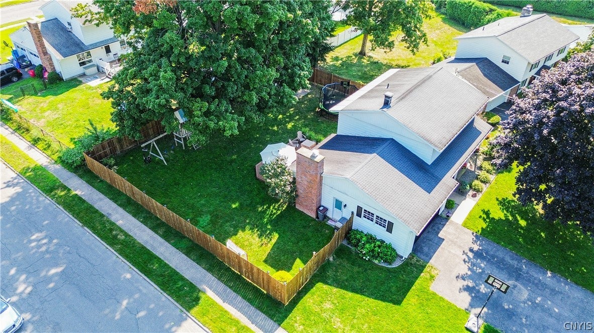 1714 Lincoln Lane