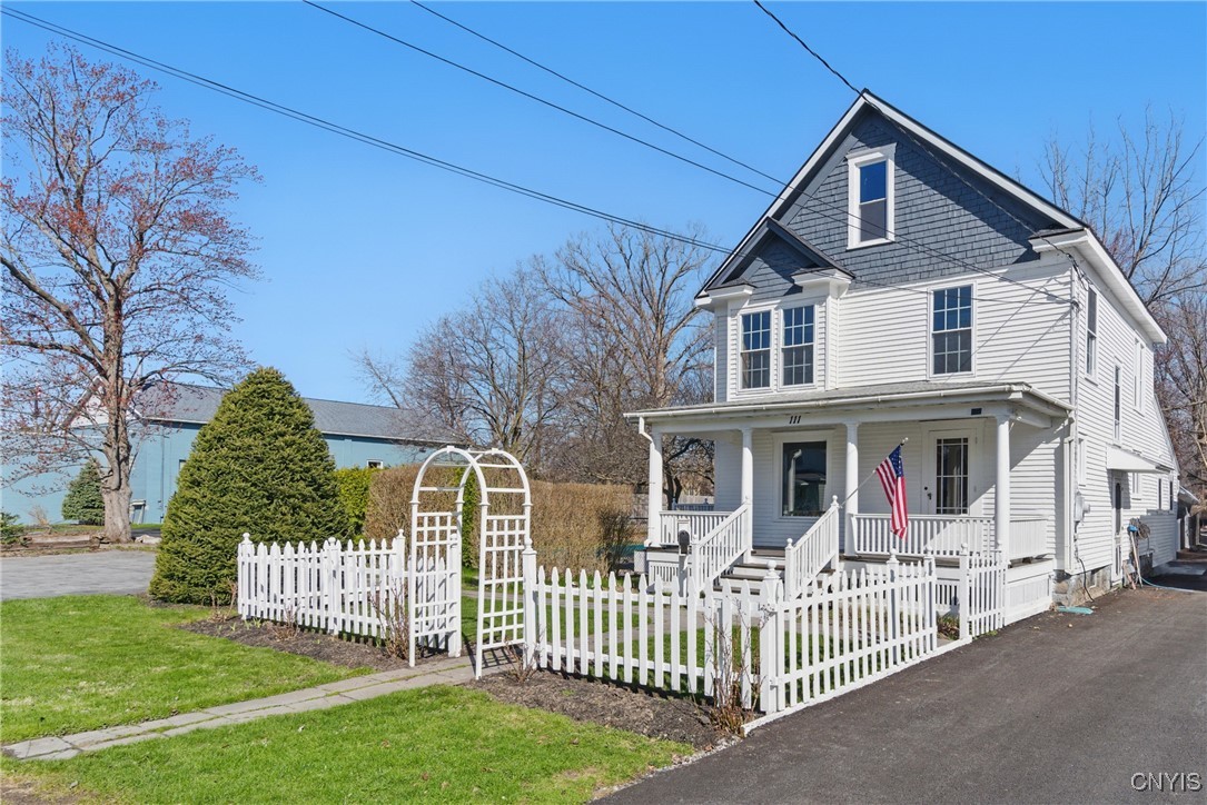 111 Maxwell Avenue, Cicero, New York image 1