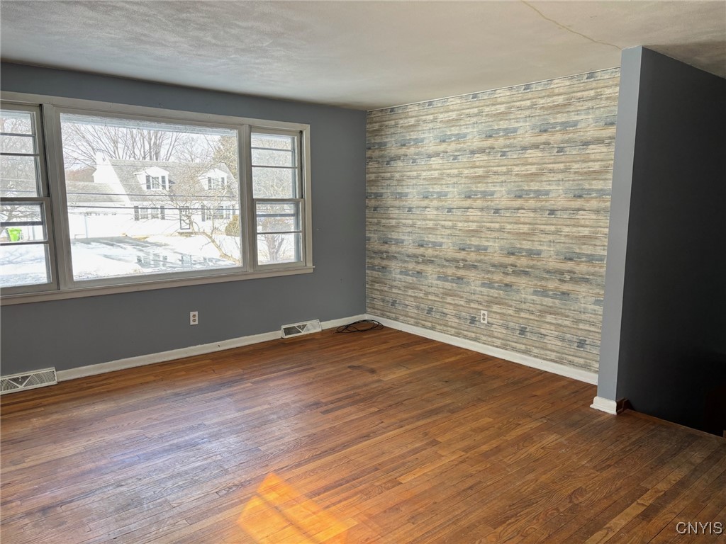 6542 N Manlius Road, Manlius, New York image 7