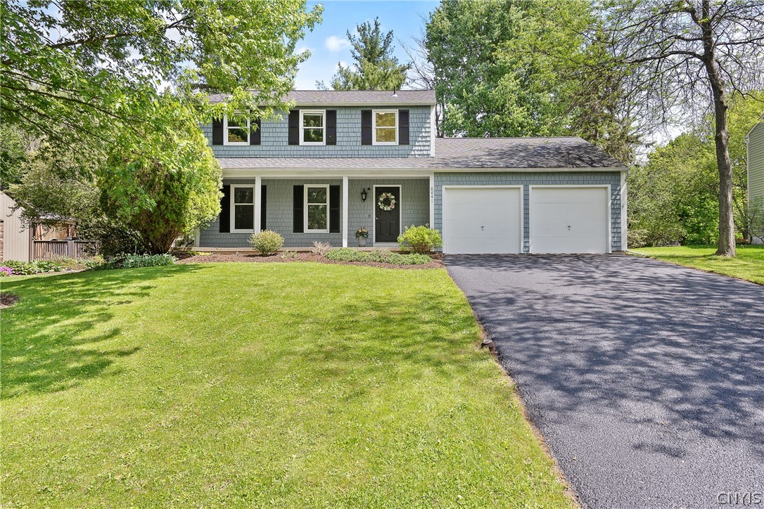 8841 Wandering Way