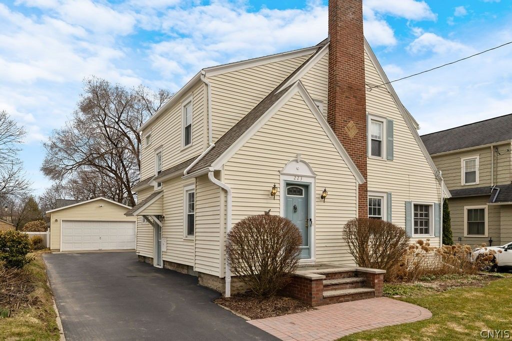 Photo of 223 Wellington Road, DeWitt, NY 13214 (MLS # S1668948)