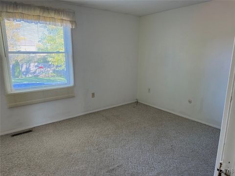 Tiny photo for 7704 Fitzpatrick Drive, Clay, NY 13088 (MLS # S1648712)