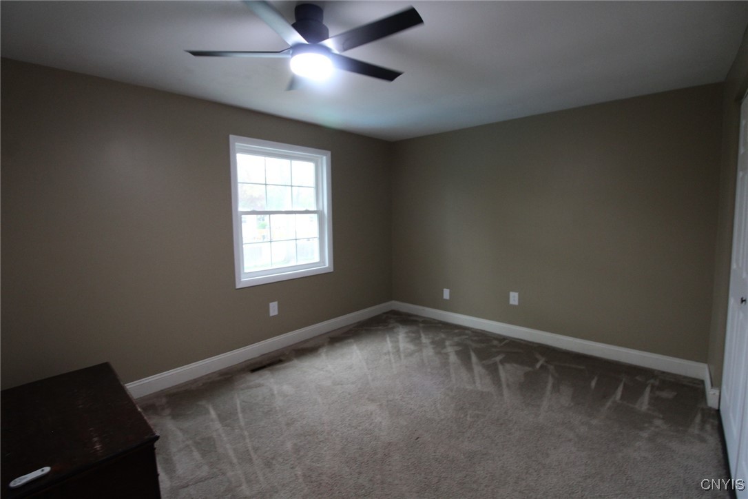 210 Single Drive, Clay, New York image 35