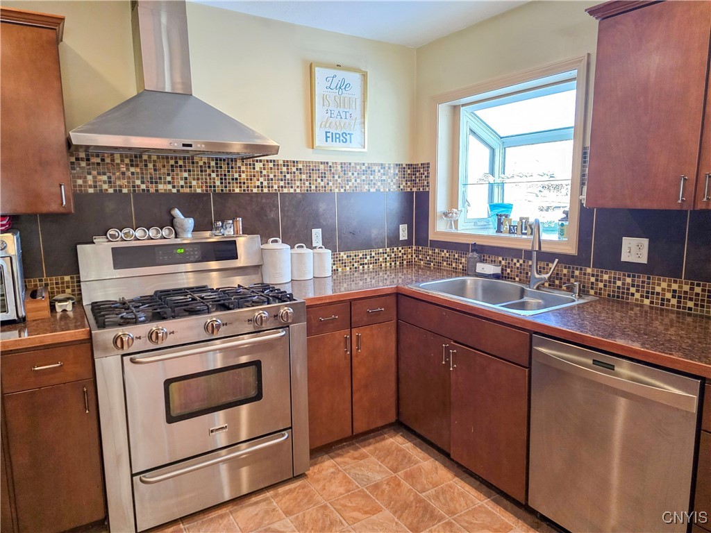 337 N Peterboro Street