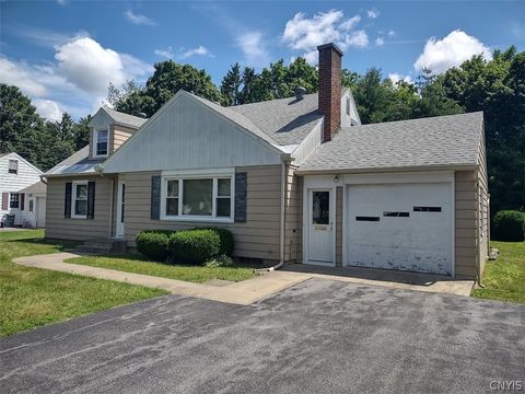 Homes For Sale - 227 Fay Park Drive<br/> Onondaga County, Clay, NY 13212