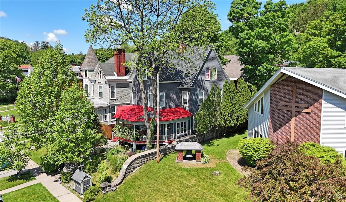 502 E Gansevoort Street
